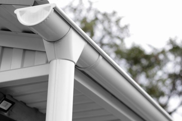 Vinyl Gutters Installation in Lincoln
