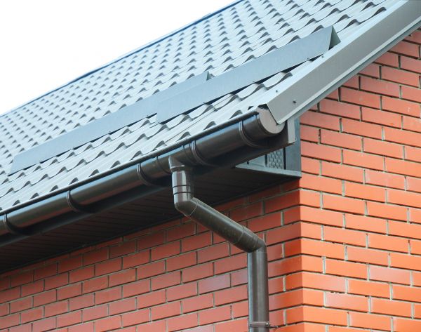 Roof Downspout Installation in Lincoln