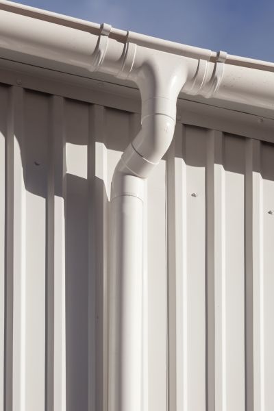 Building Gutter Replacement in Lincoln
